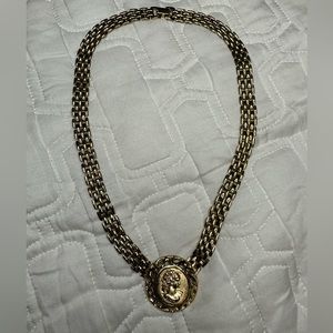 Goldtone Queen pendant Choker Chain Necklace